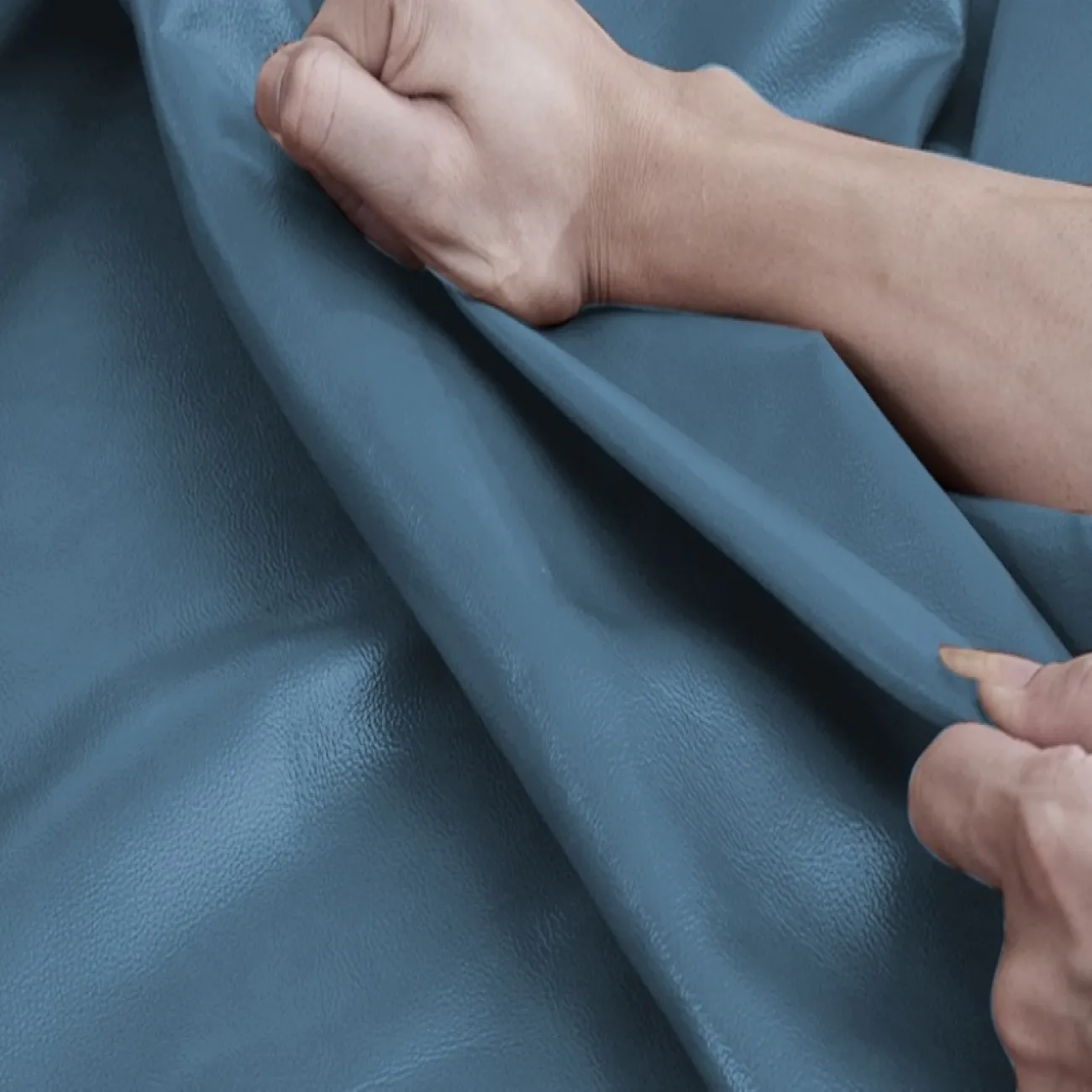 Дизайнерская односпальная кожаная кровать  Масдо/Марсен LaLume