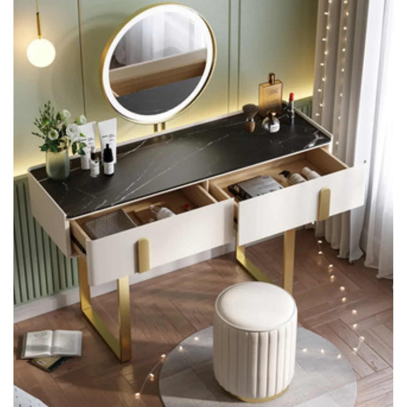 Дизайнерский туалетный столик с зеркалом и пуфом Масдо/Марсден от LaLume Дизайнерский туалетный столик с зеркалом и пуфом Масдо/Марсден от LaLume