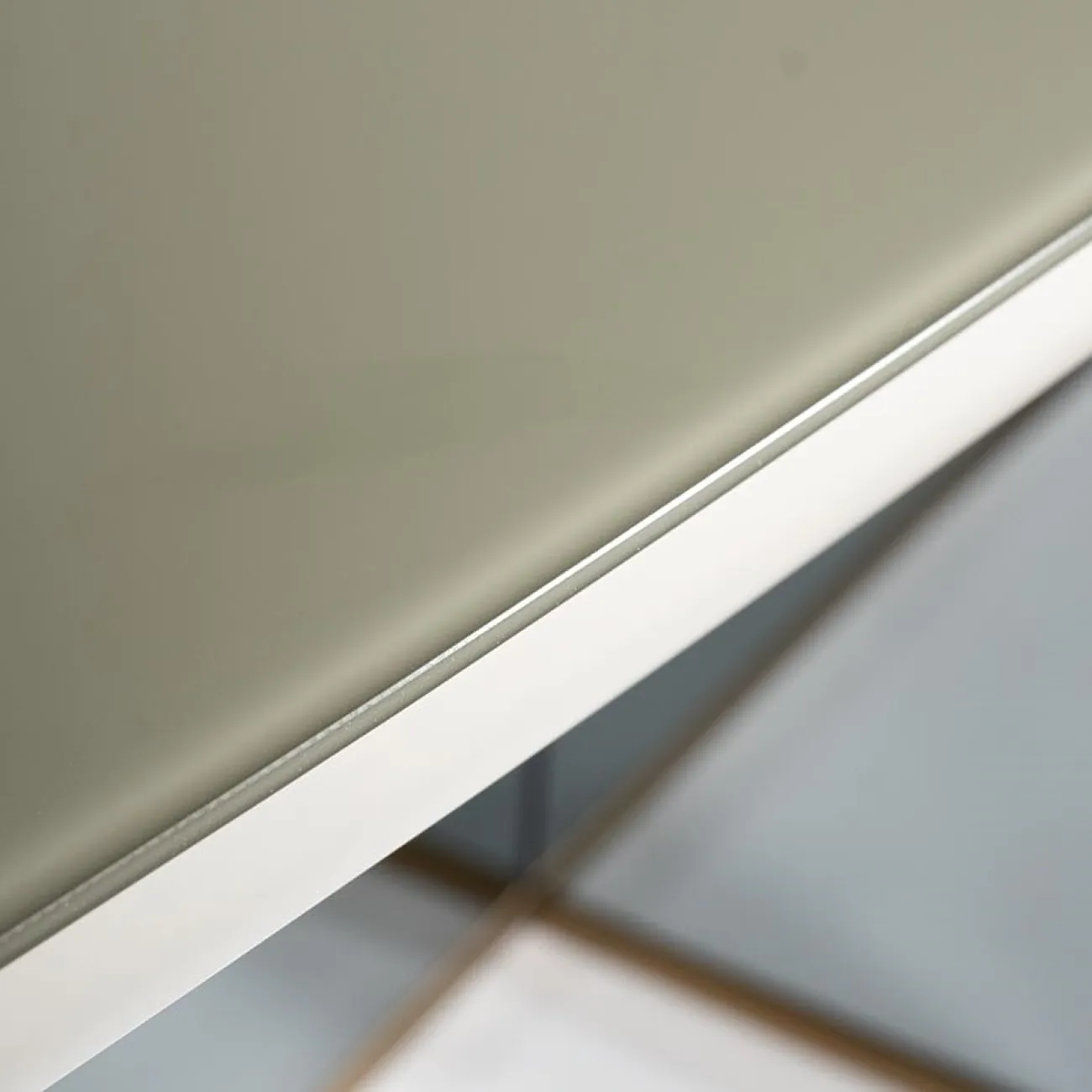 Стол обеденный Bel Air 58DB-DT19263 от LaLume Стол обеденный Bel Air 58DB-DT19263 от LaLume