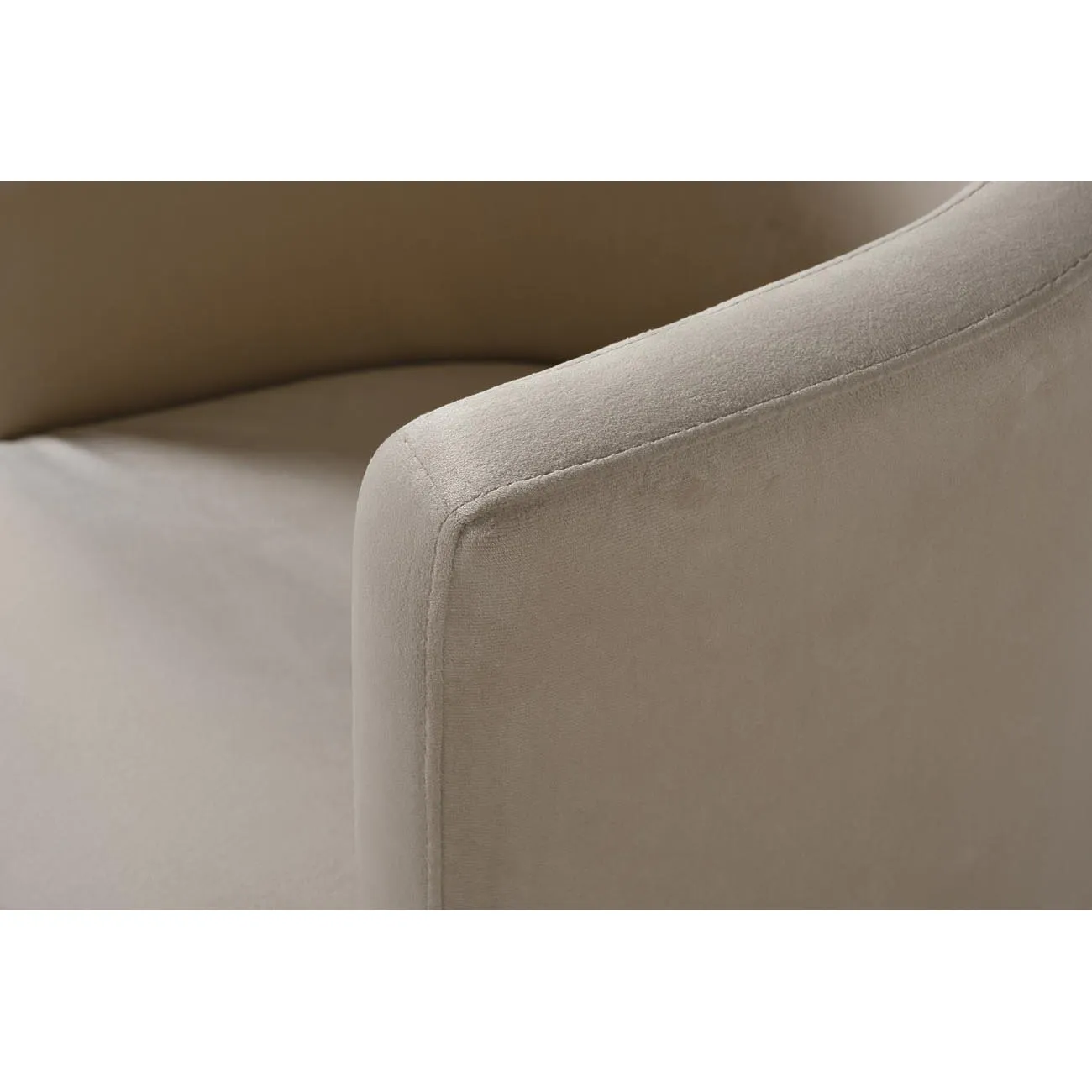 СТУЛ НА МЕТАЛЛИЧЕСКОМ КАРКАСЕ СВЕТЛО-БЕЖЕВЫЙ от LaLume