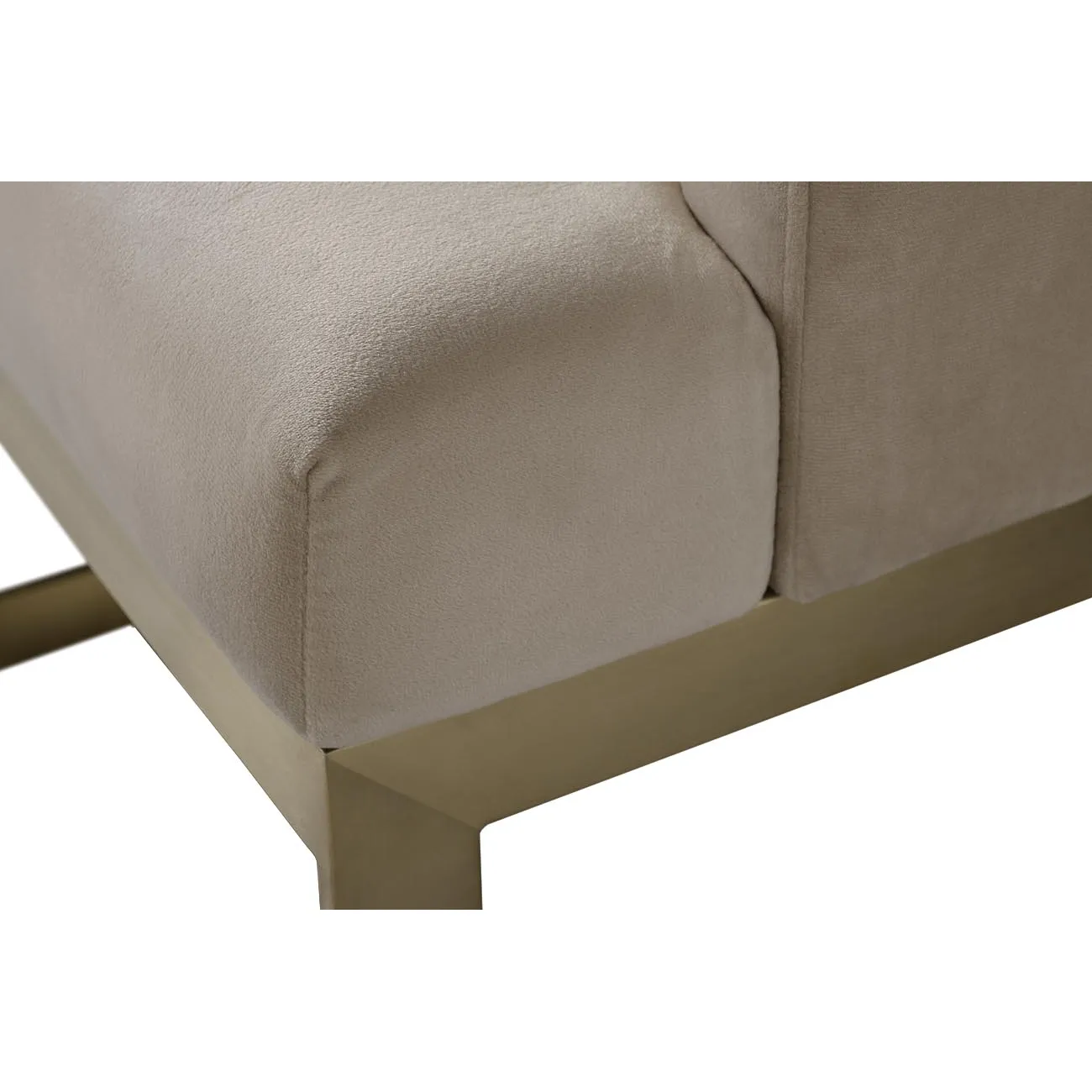 СТУЛ НА МЕТАЛЛИЧЕСКОМ КАРКАСЕ СВЕТЛО-БЕЖЕВЫЙ от LaLume