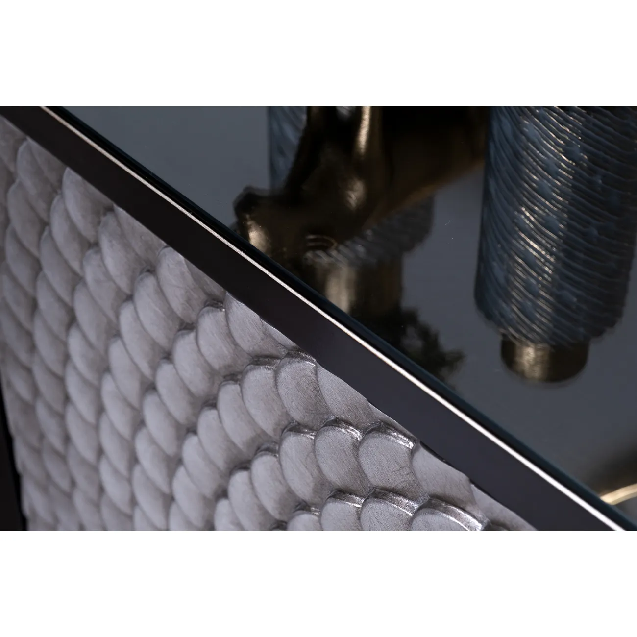 КОМОД ДИЗАЙНЕРСКИЙ "НАЯДА" от LaLume