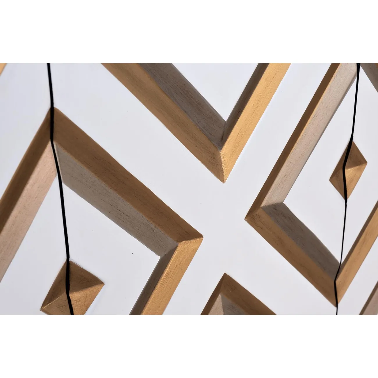 КОМОД С ДВЕРЦАМИ И ДЕКОРОМ "КЕНТЕ" от LaLume