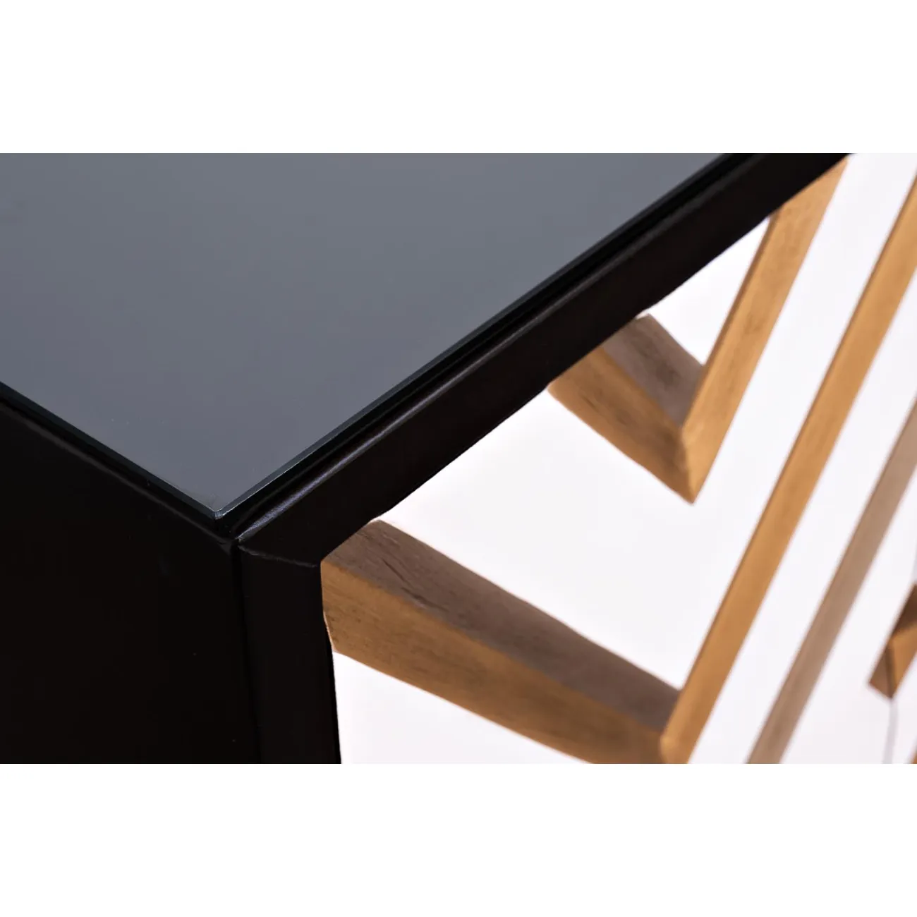 КОМОД С ДВЕРЦАМИ И ДЕКОРОМ "КЕНТЕ" от LaLume