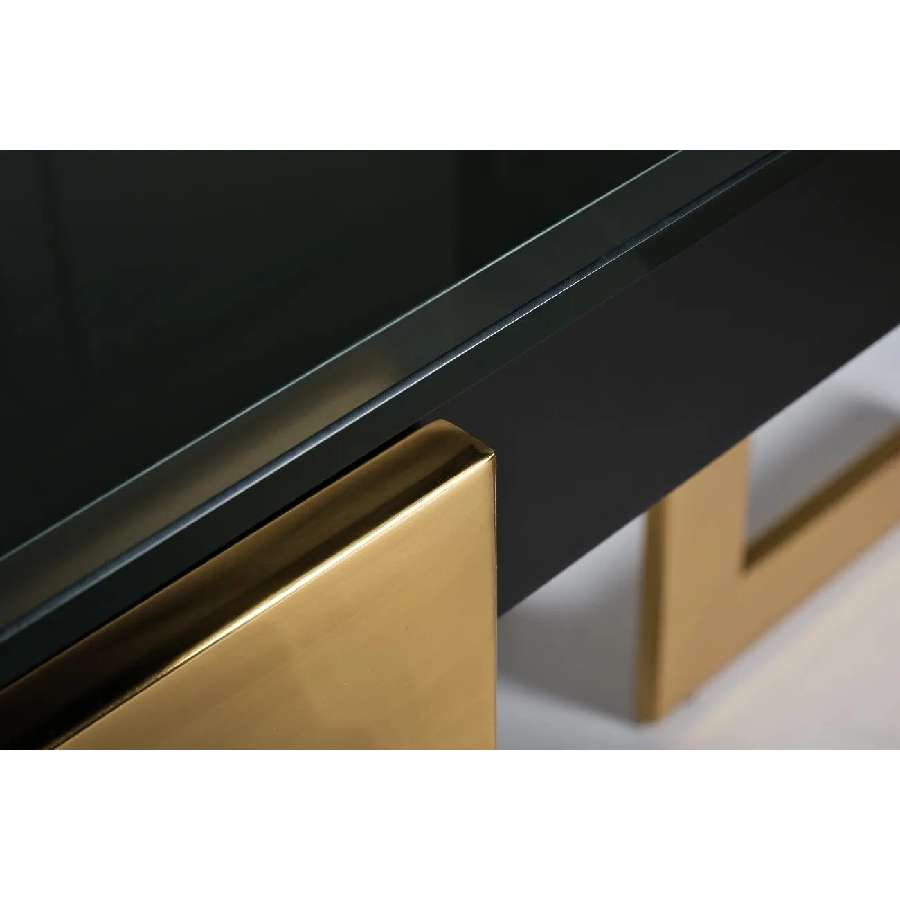 КОНСОЛЬ MARBELLA ЧЕРНАЯ/ЗОЛОТО 58DB-CST18166 от LaLume