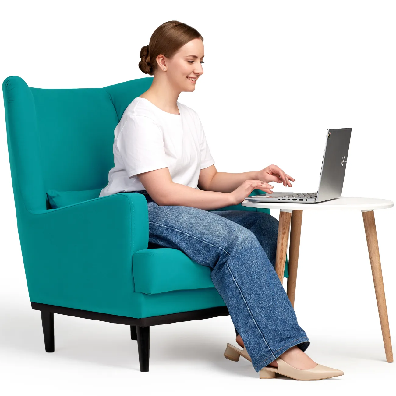 Уютное и стильное кресло Оскар в ярком бирюзовом цвете от Zara - идеальное дополнение для вашего интерьера!