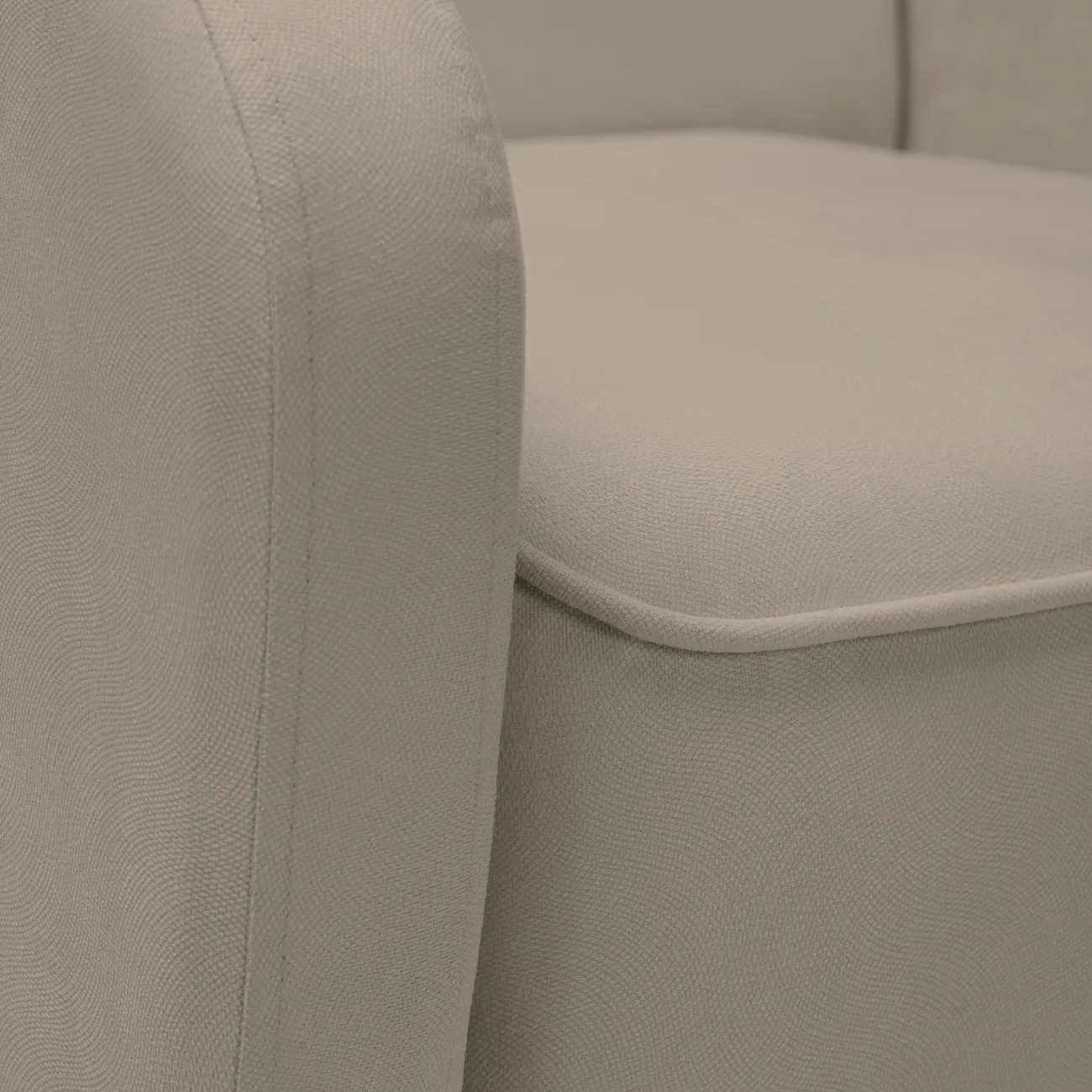 Элегантное и комфортное кресло Малютка в цвете бежевого масерати-камела Элегантное и комфортное кресло Малютка в цвете бежевого масерати-камела