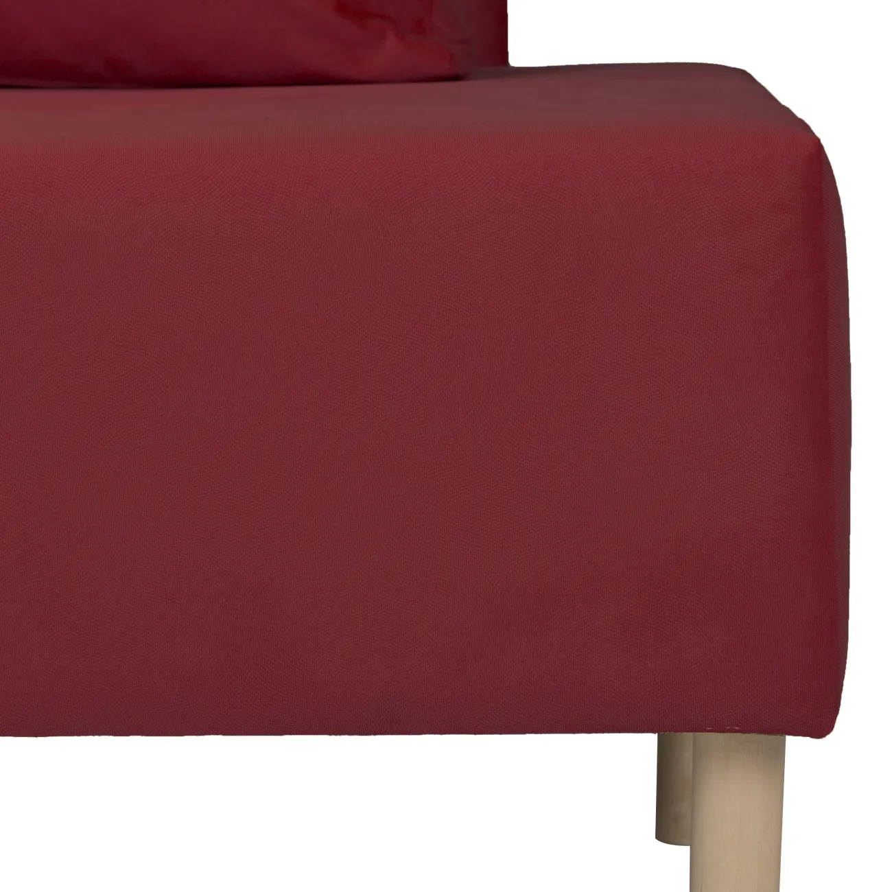 Уютный и стильный: Диван Татуин Maserati в малиновом оттенке