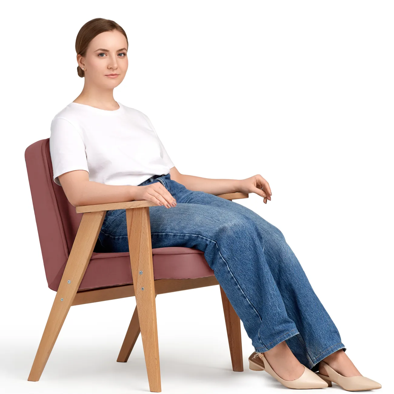 Уютное кресло Несс в нежном светло-розовом оттенке - идеальное дополнение к вашему интерьеру!