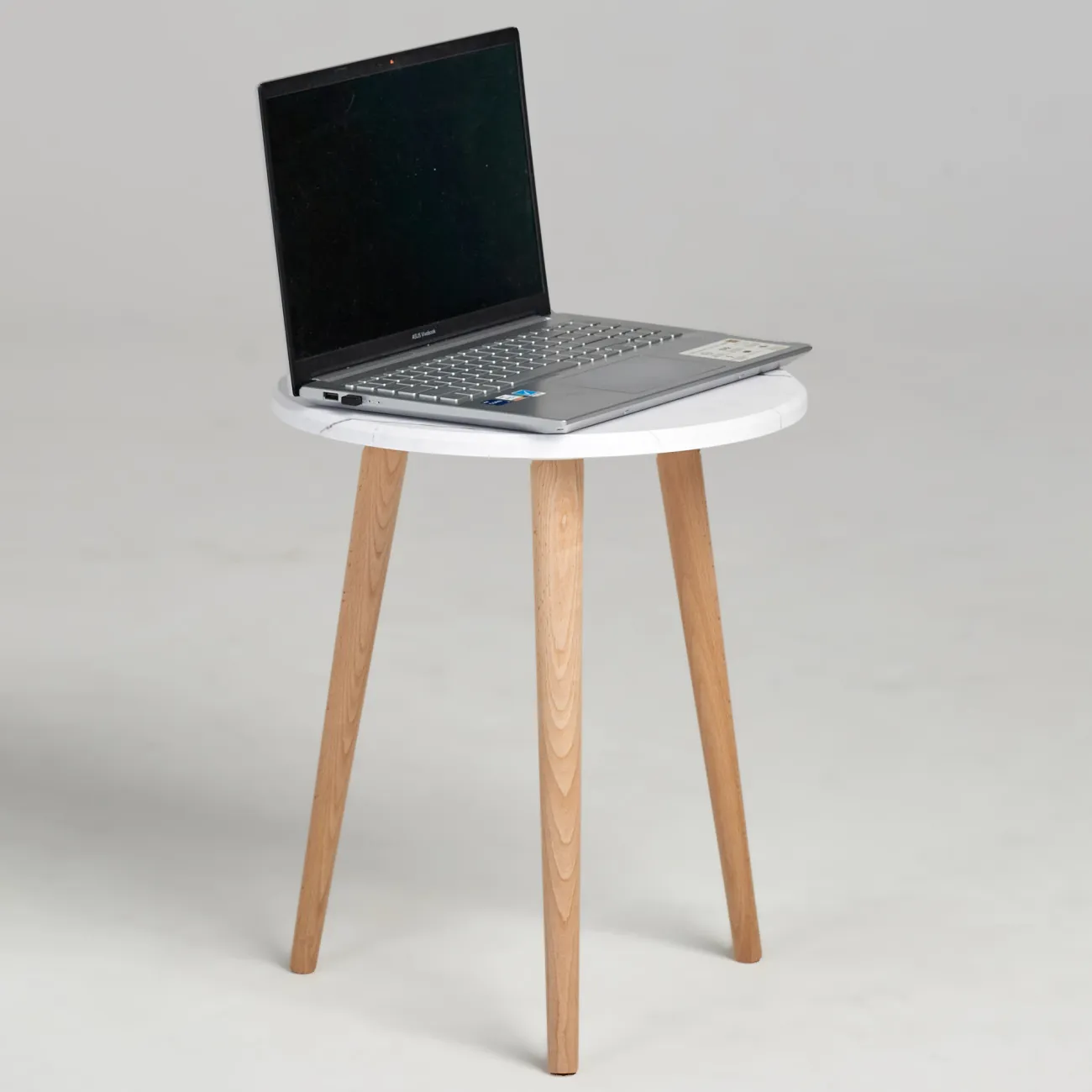 Элегантный журнальный столик Inle S: идеальное сочетание белого мрамора и стиля