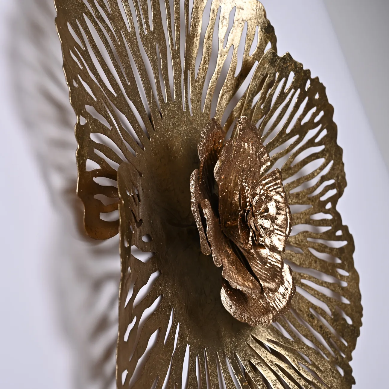 Дизайнерский интерьерный декор Floro Gold H46