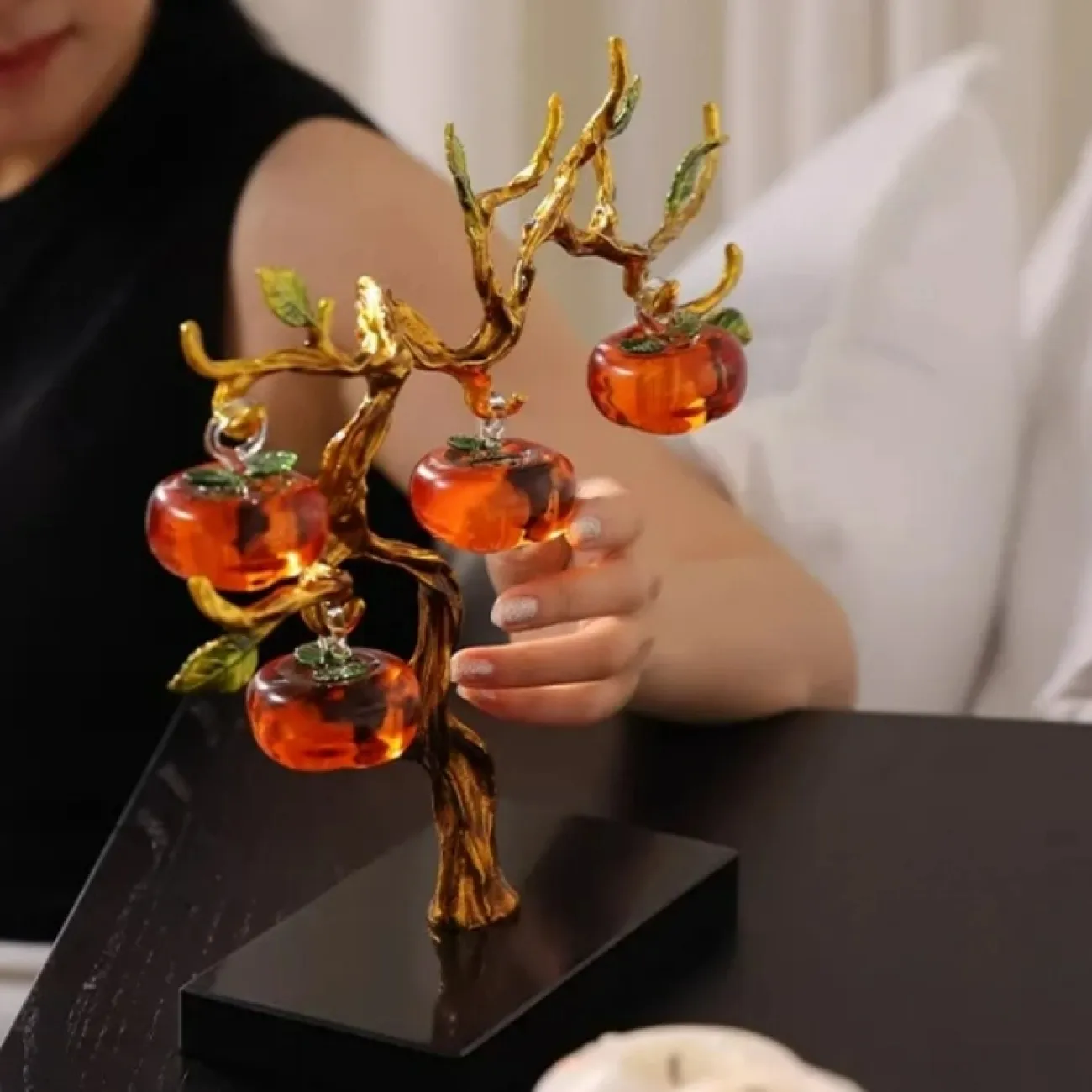 Изысканный настольный декор из стекла и металла "Дерево хурмы" Qiekoo от LaLume HR38152-32 Изысканный настольный декор из стекла и металла "Дерево хурмы" Qiekoo от LaLume HR38152-32