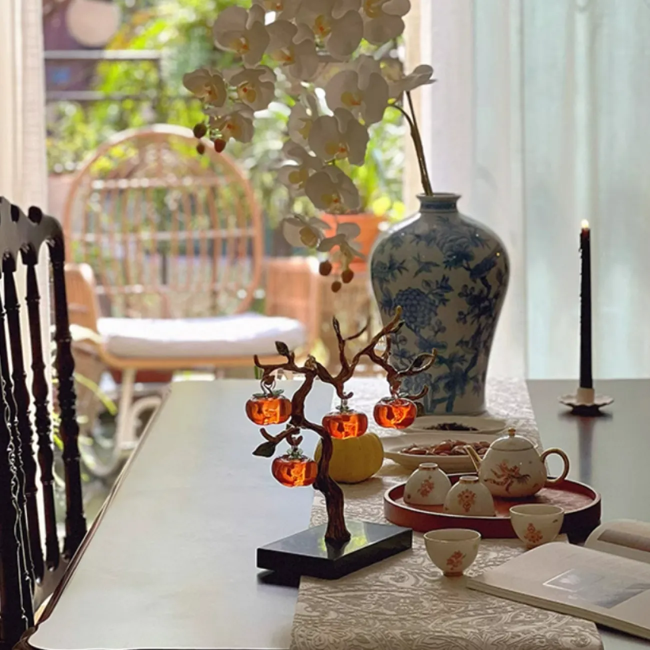 Изысканный настольный декор из стекла и металла "Дерево хурмы" Qiekoo от LaLume HR38152-32 Изысканный настольный декор из стекла и металла "Дерево хурмы" Qiekoo от LaLume HR38152-32