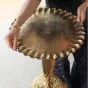 Индийский дизайнерский столик из алюминия в виде подсолнечника Qikuo от LaLume