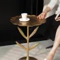 Индийский дизайнерский столик из алюминия в виде подсолнечника Qikuo от LaLume
