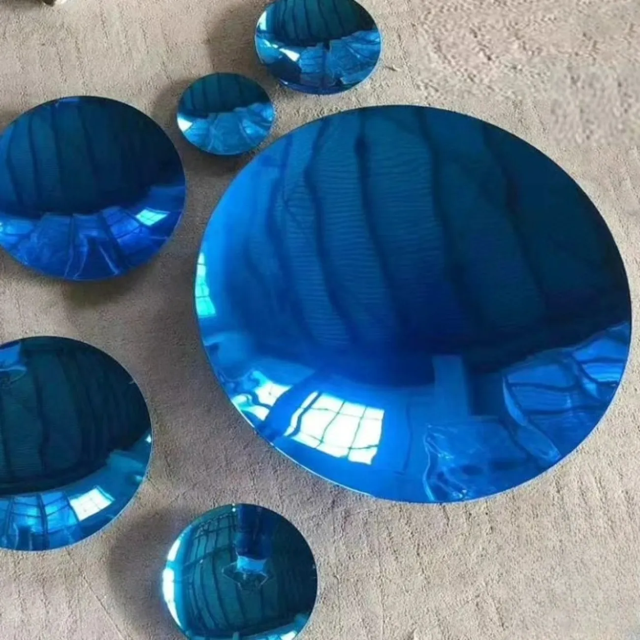 Круглое блестящее панно от LaLume из стали с гальваническим эффектом разных фактур KR38169-32