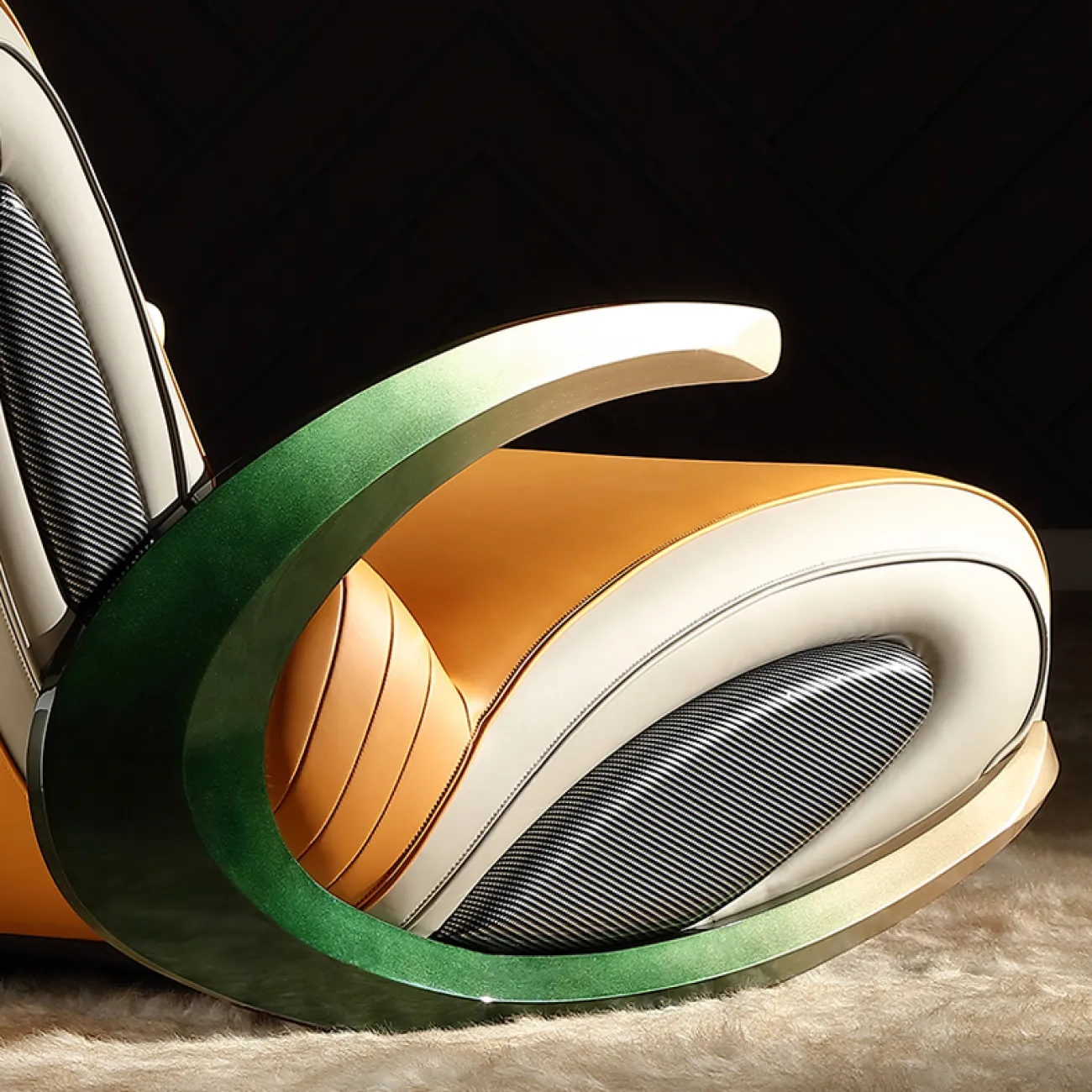 Дизайнерское кресло-качалка "Маленькая пчелка" Mivica из дерева и натуральной кожи KR38176-32 Дизайнерское кресло-качалка "Маленькая пчелка" Mivica из дерева и натуральной кожи KR38176-32