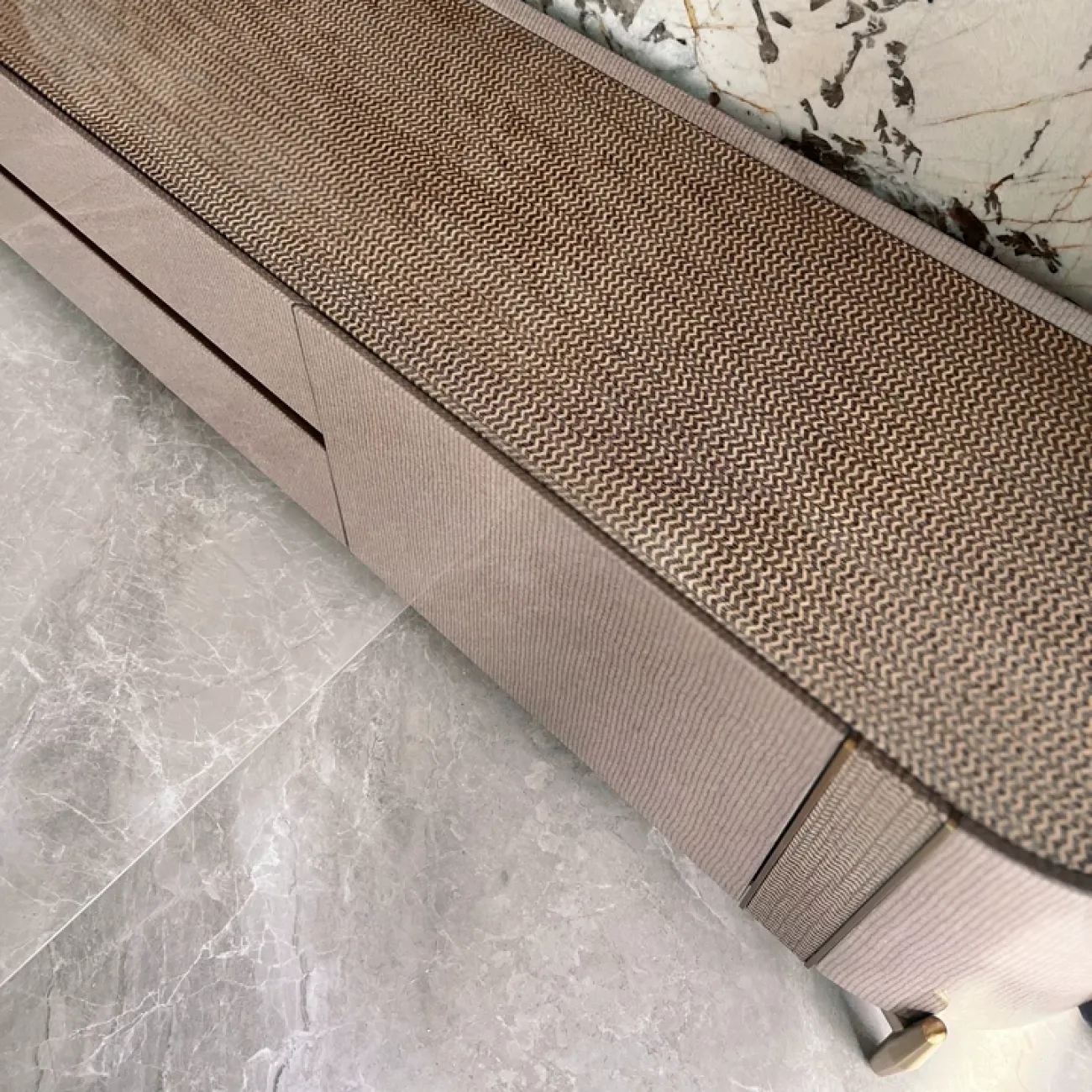 Роскошная тумба под телевизор MIVICA из красного дерева TB38186-32