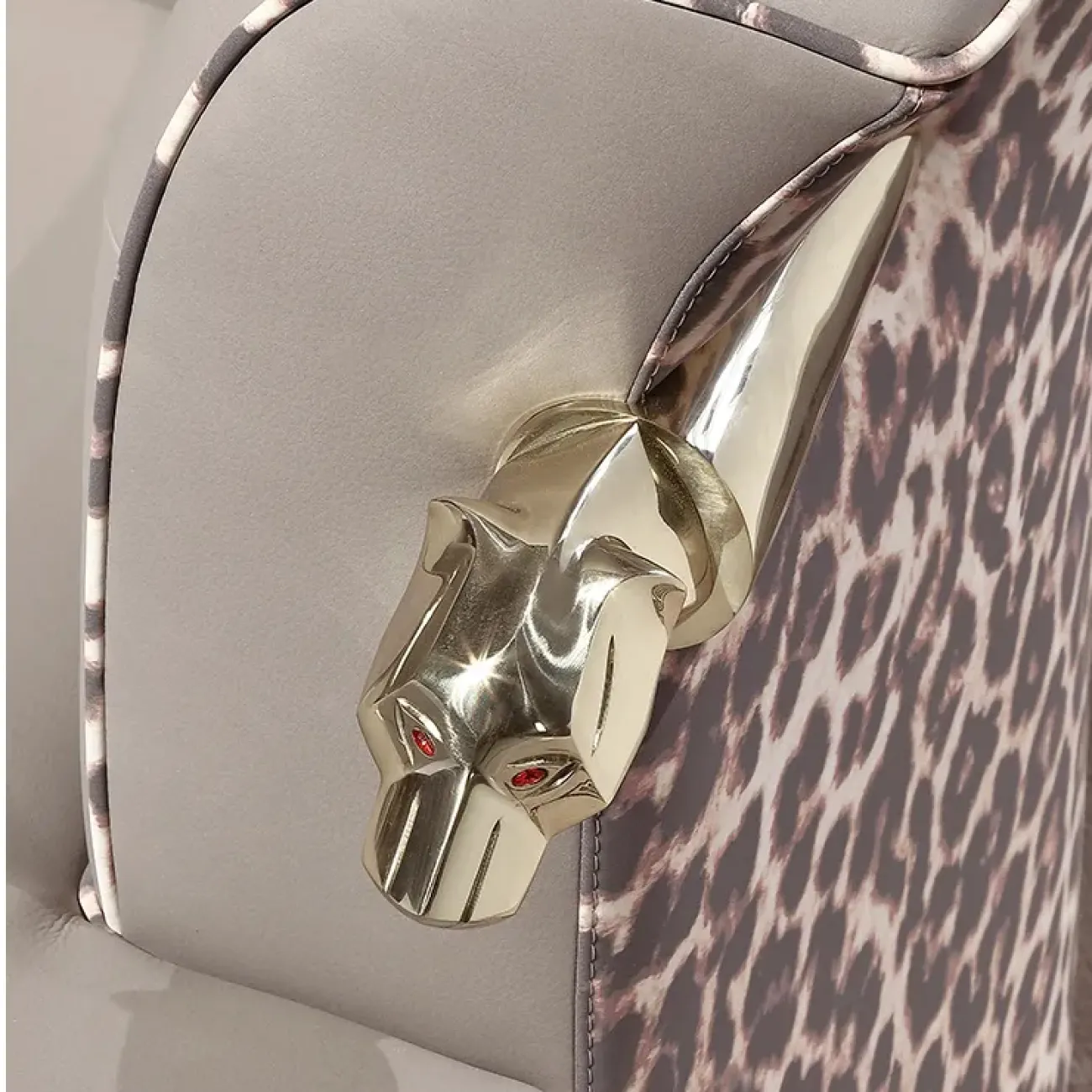 Королевское кожаное кресло "Леопард" из кожи, красного дерева MIVICA KR38190-32