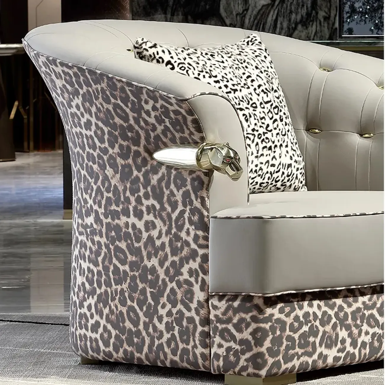 Королевское кожаное кресло "Леопард" из кожи, красного дерева MIVICA KR38190-32