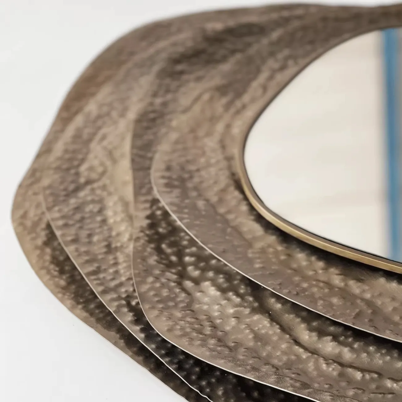 Роскошное дизайнерское подвесное зеркало Yanshe от LaLume