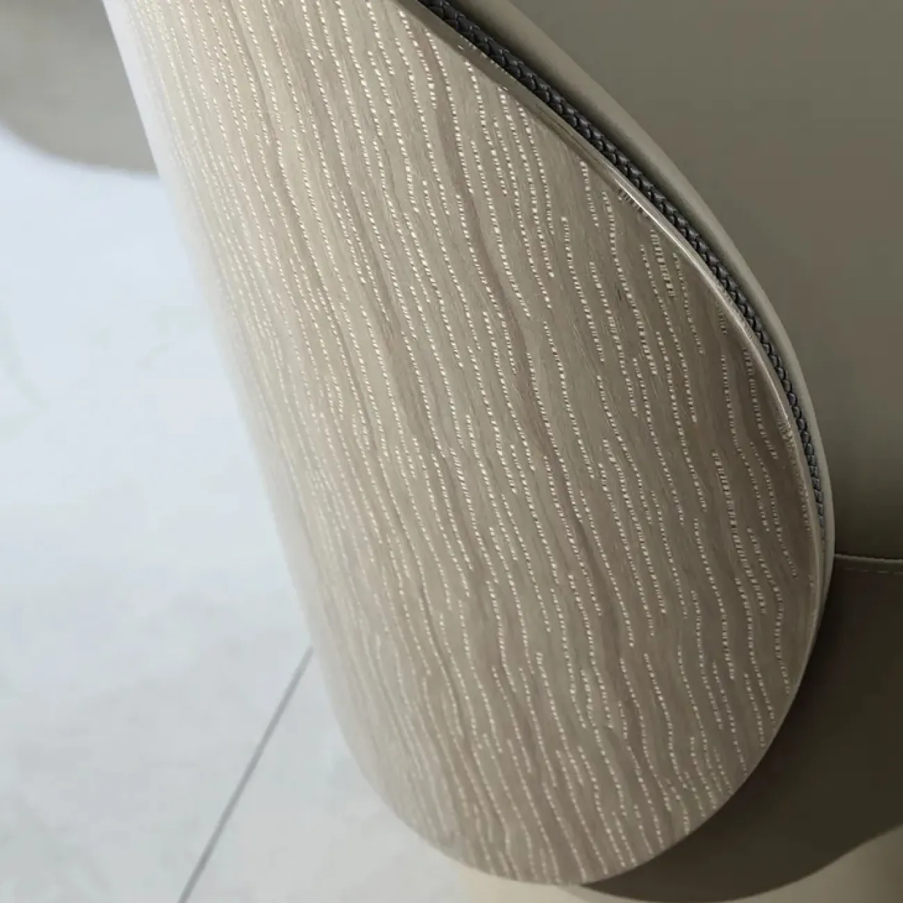 Удобный для туалетного столика табурет MIVICA из кожи и красного дерева ST38207-32