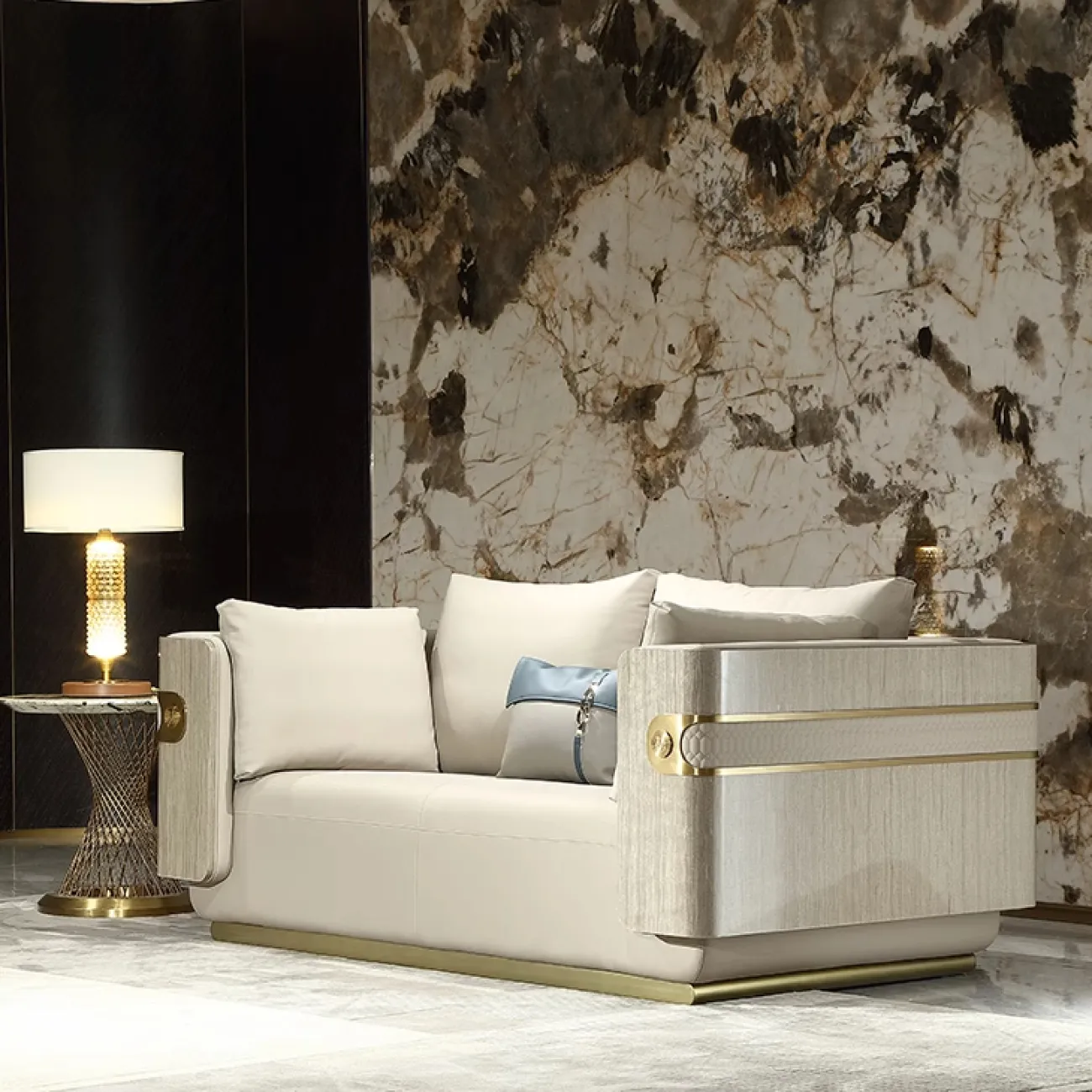 Роскошный диван MIVICA из кожи и красного дерева DV38213-32