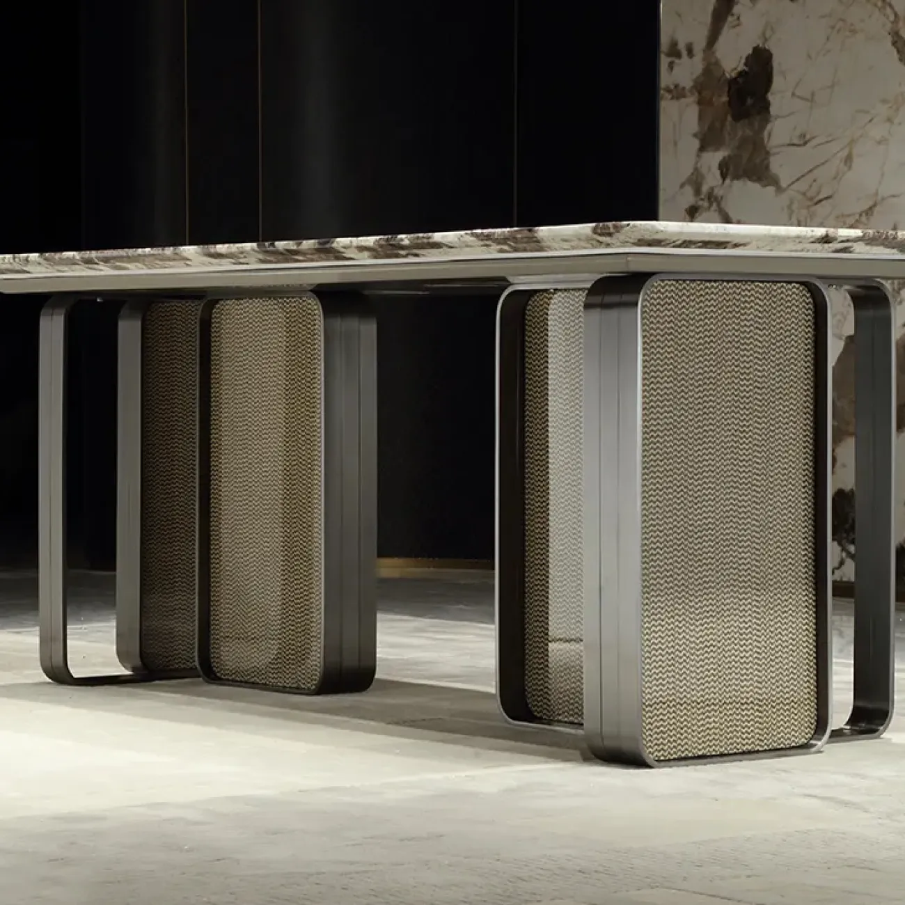 Роскошный обеденный стол MIVICA из мрамора и красного дерева ST38217-32