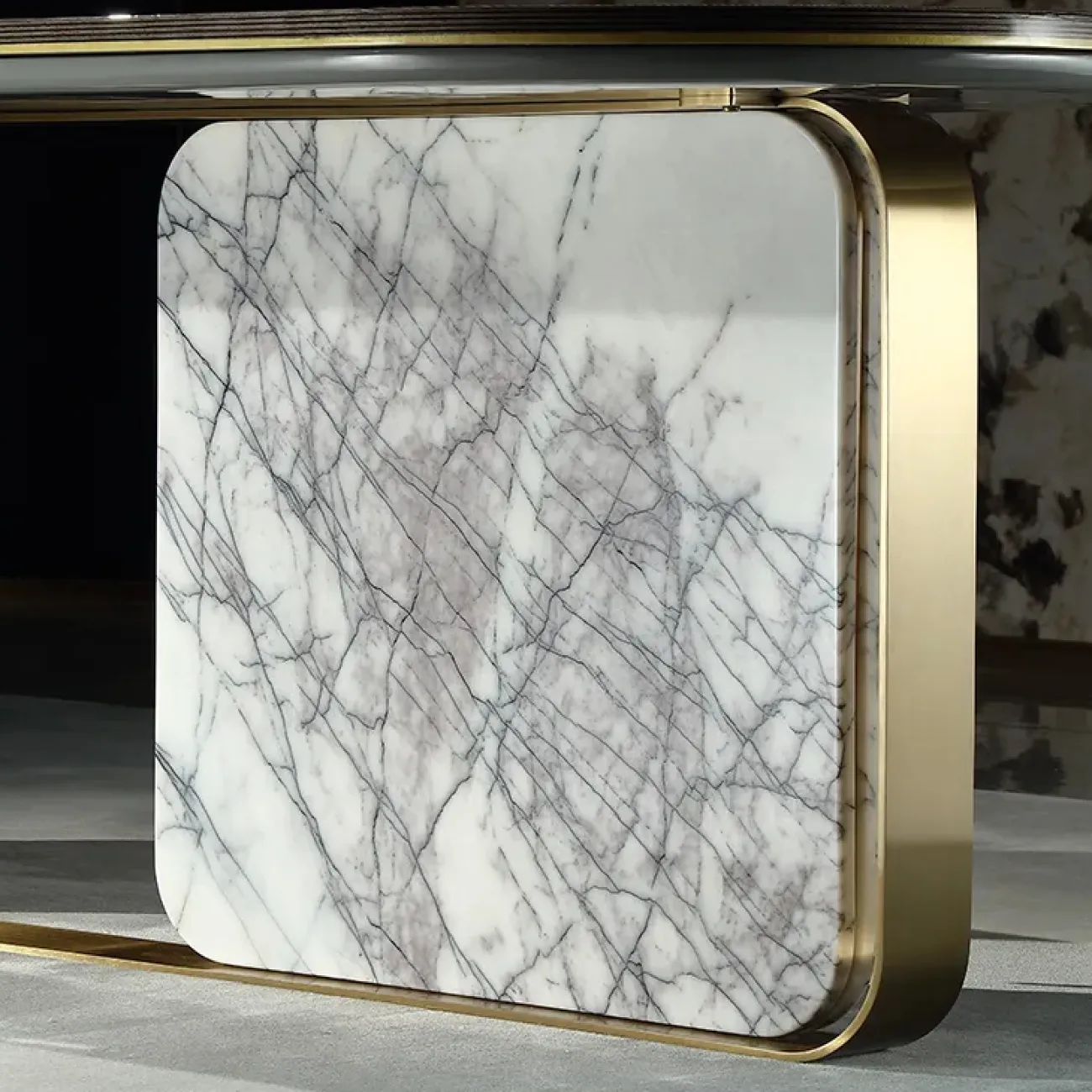 Элегантный чайный столик MIVICA из красного дерева и мрамора CH38219-32 Элегантный чайный столик MIVICA из красного дерева и мрамора CH38219-32