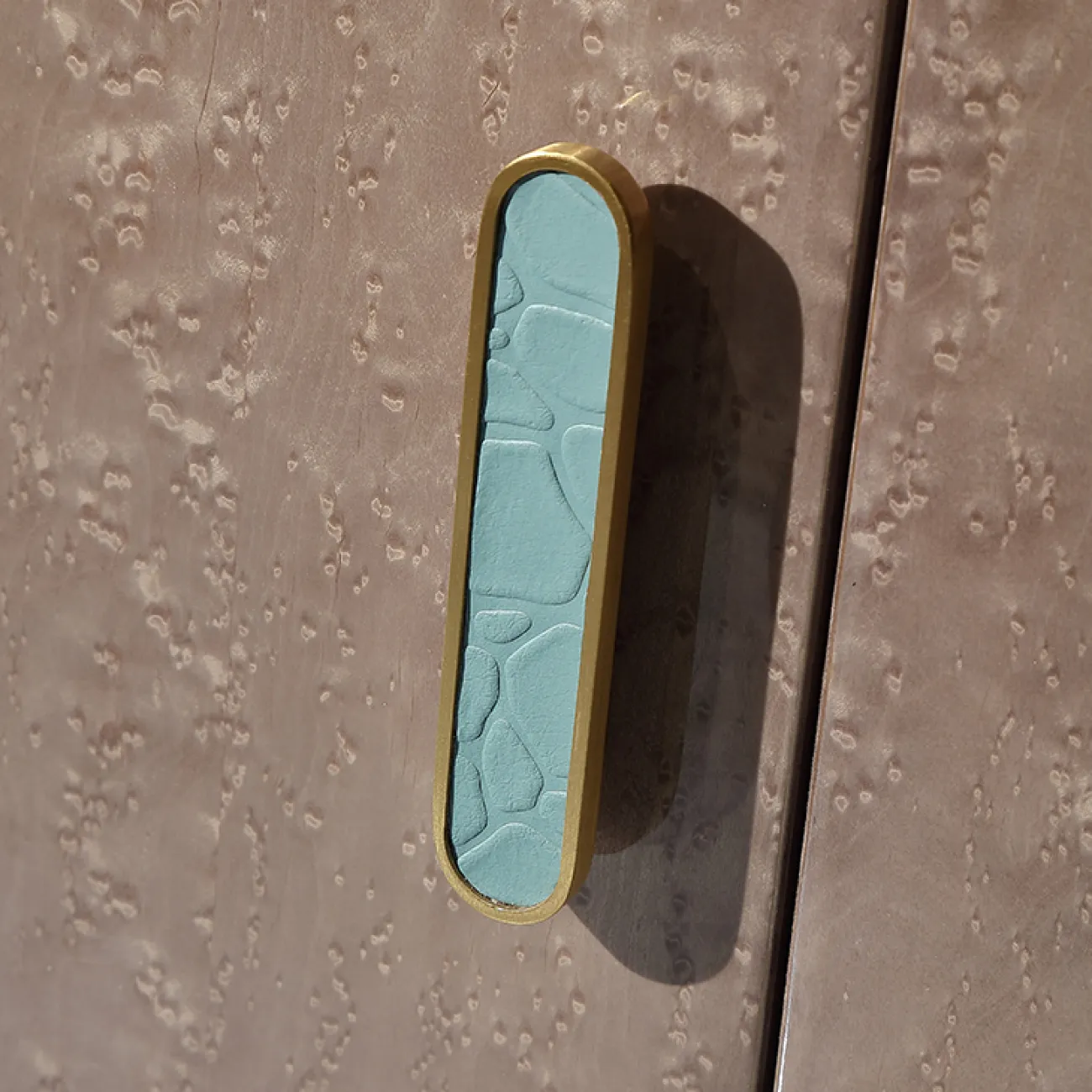 Роскошная тумба под телевизор MIVICA из красного дерева и зелёного мрамора TB38237-32