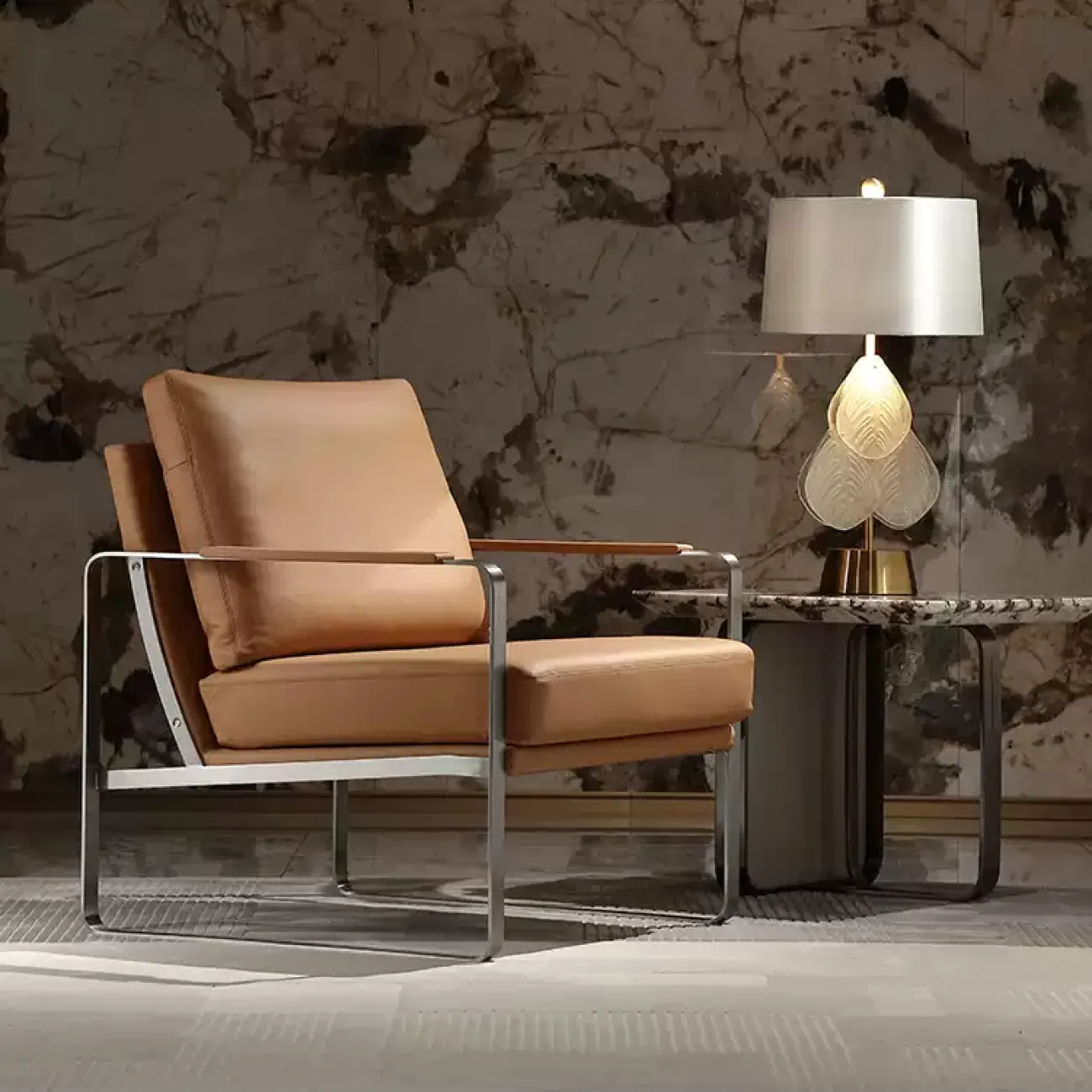 Стильное кресло MIVICA из натуральной кожи KR38240-32 Стильное кресло MIVICA из натуральной кожи KR38240-32