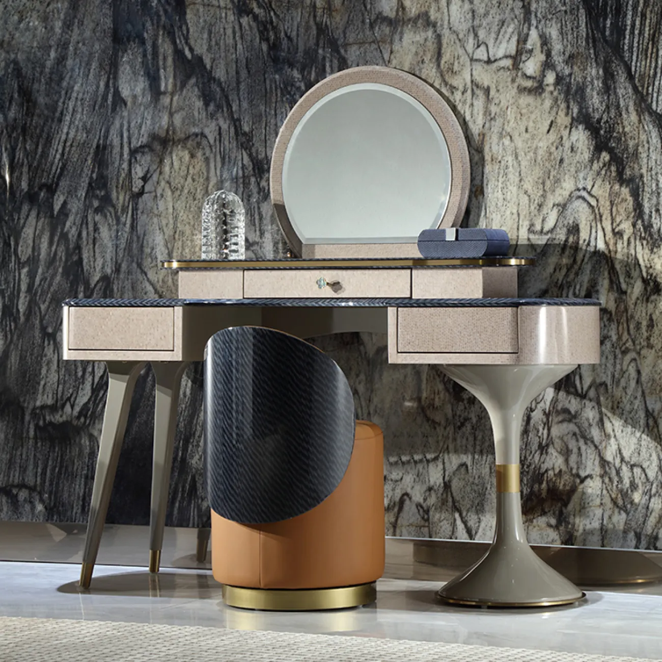 Удобный для туалетного столика табурет MIVICA из кожи и красного дерева ST38242-32