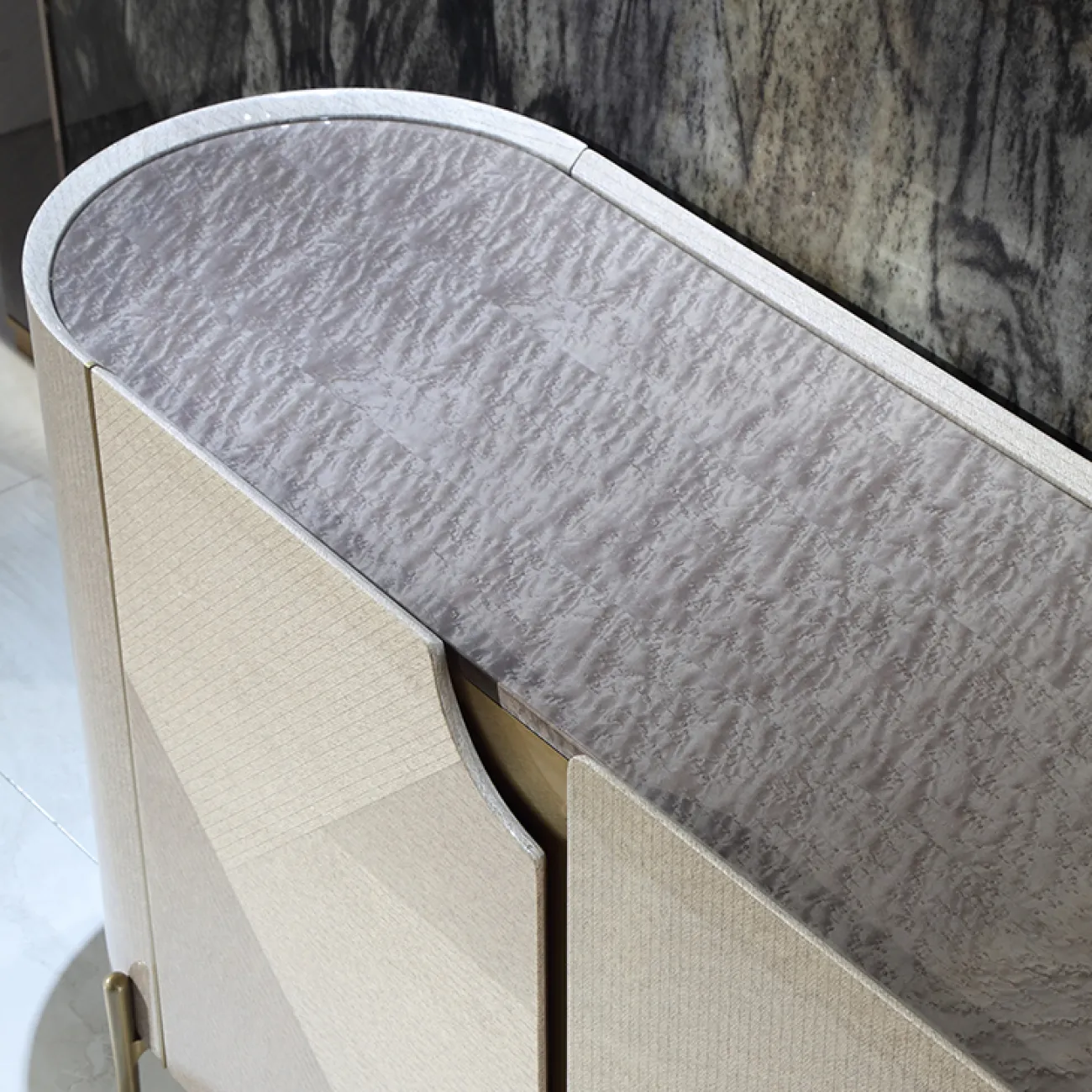 Элегантный комод MIVICA из красного дерева KD38244-32