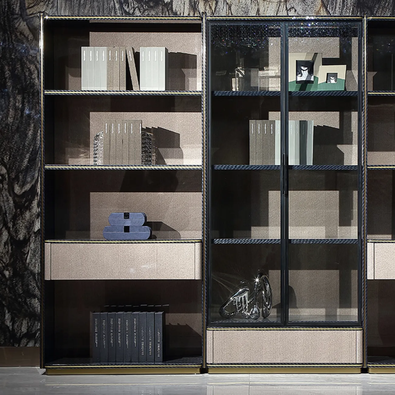 Открытый книжный шкаф MIVICA из красного дерева SH38250-32