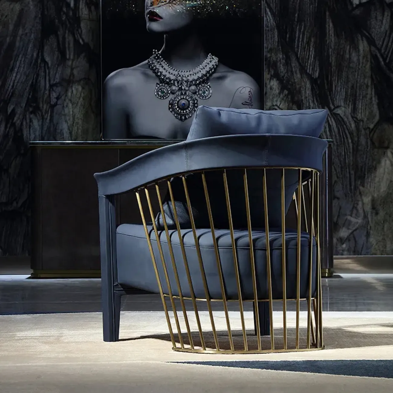 Современное кресло MIVICA из натуральной кожи и красного дерева KR38262-32