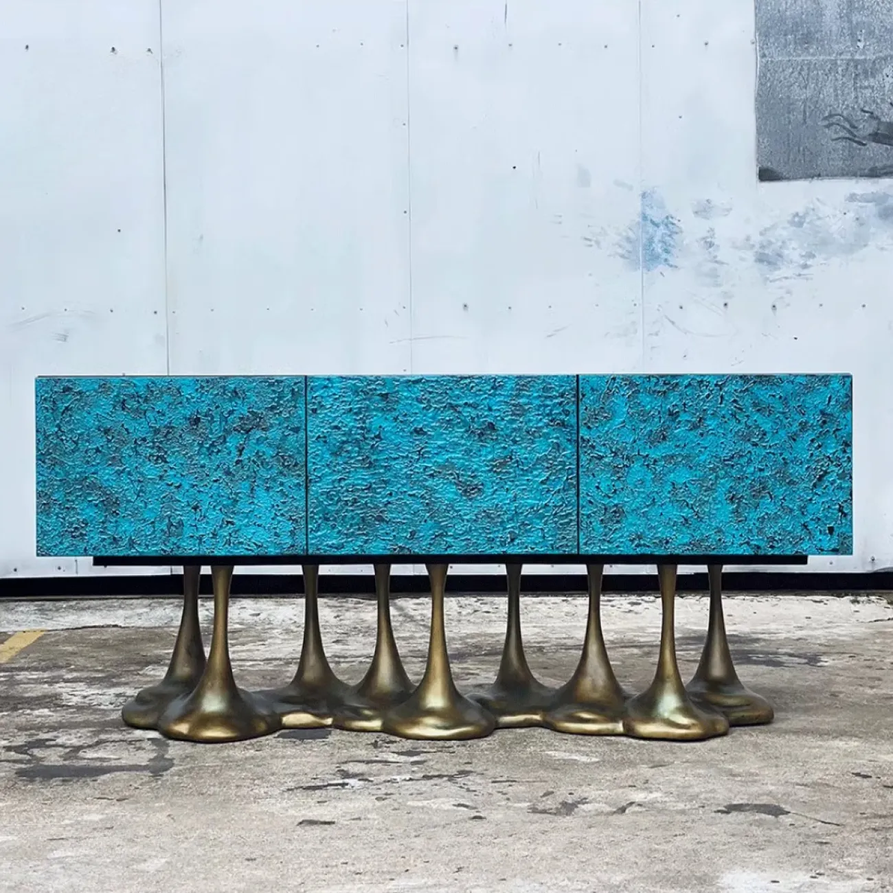 Дизайнерский Длинный Обеденный Шкаф Yanshe от LaLume Дизайнерский Длинный Обеденный Шкаф Yanshe от LaLume