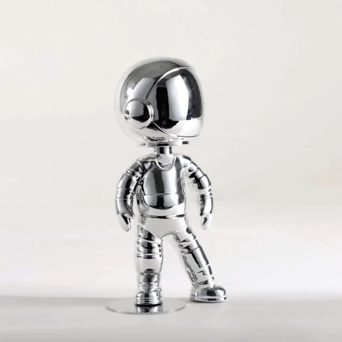 Дизайнерские Маленькие Статуэтки Персонаж Yanshe от LaLume