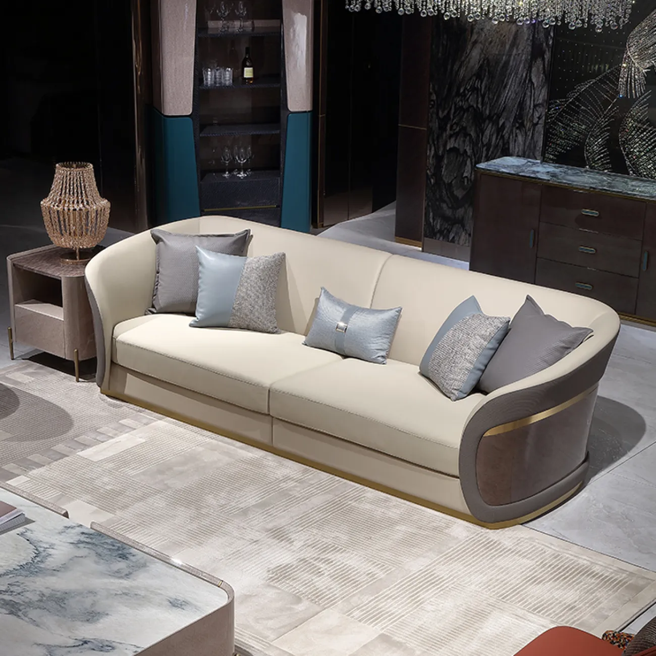 Комфортабельный диван MIVICA из натуральной кожи и красного дерева DV38270-32