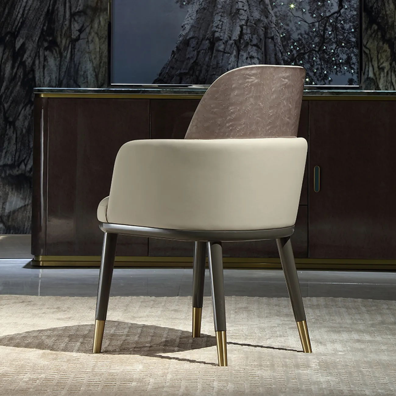 Удобный обеденный стул MIVICA из кожи, латуни и красного дерева ST38283-32