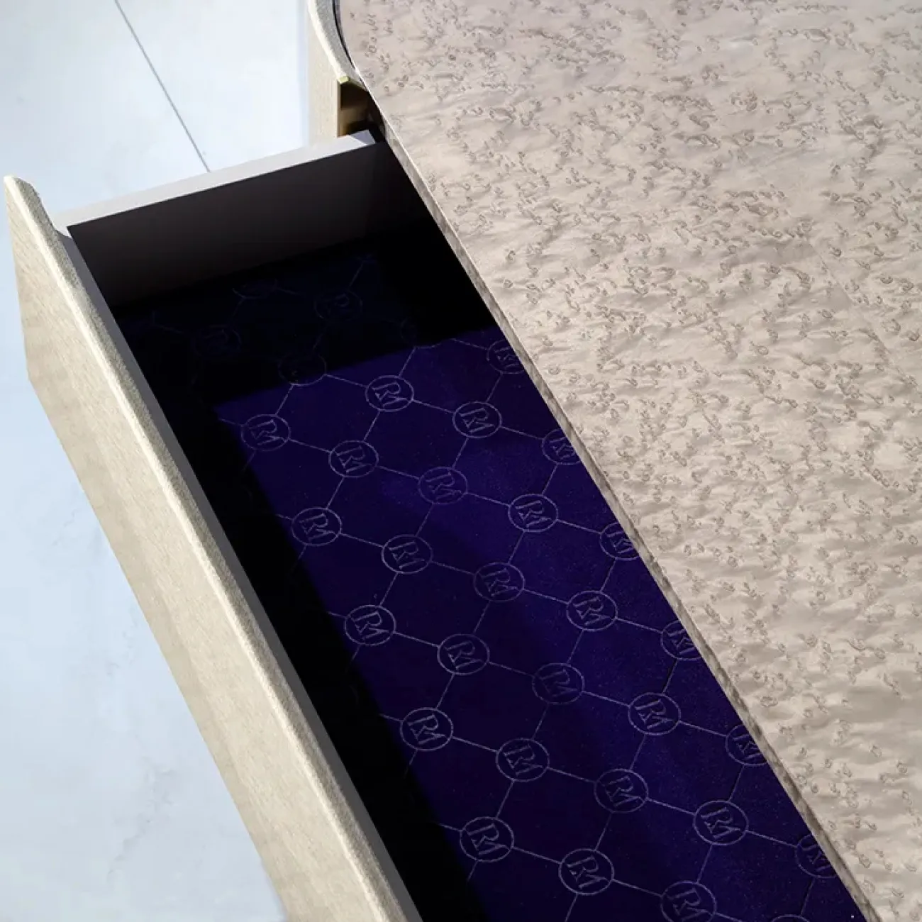 Элегантный туалетный столик с зеркалом MIVICA из красного дерева TS38285-32