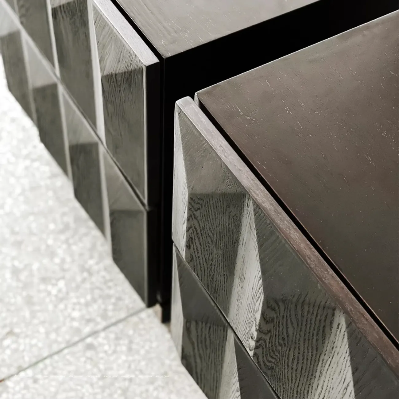 Дизайнерский Прикроватный Столик в виде Ромба Yanshe от LaLume