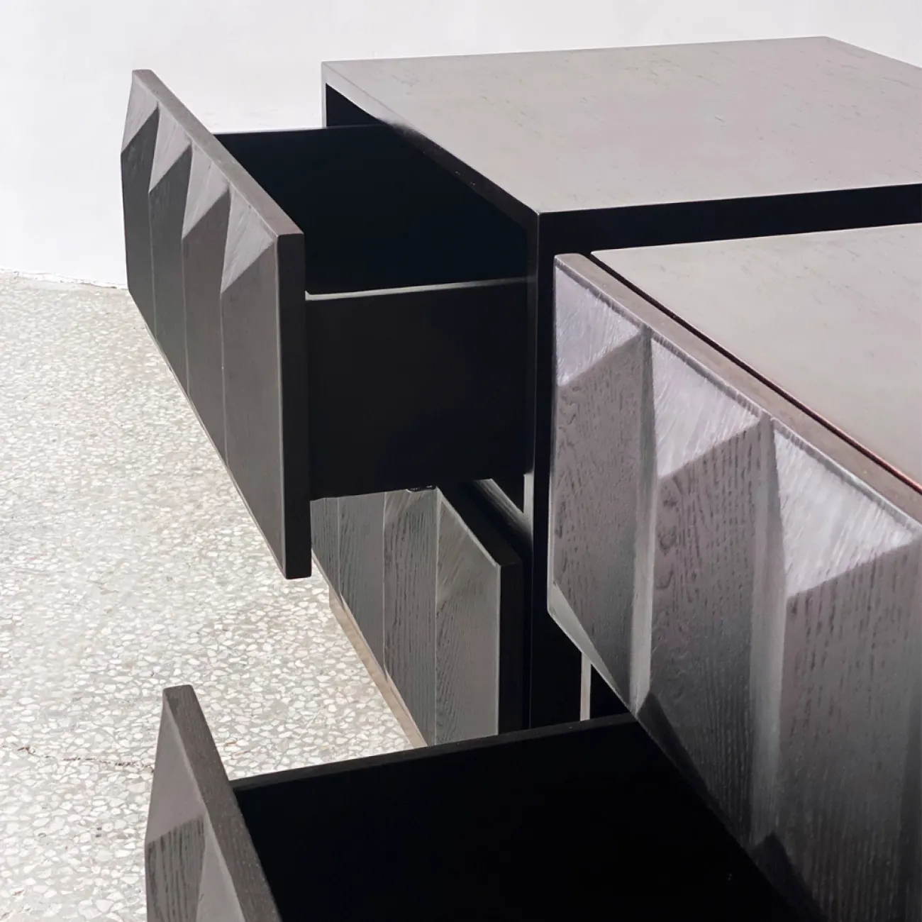 Дизайнерский Прикроватный Столик в виде Ромба Yanshe от LaLume