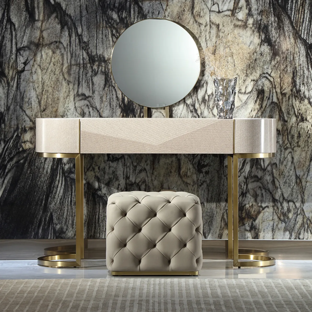 Кожаный табурет для туалетного столика MIVICA в форме куба из красного дерева TB38288-32 Кожаный табурет для туалетного столика MIVICA в форме куба из красного дерева TB38288-32