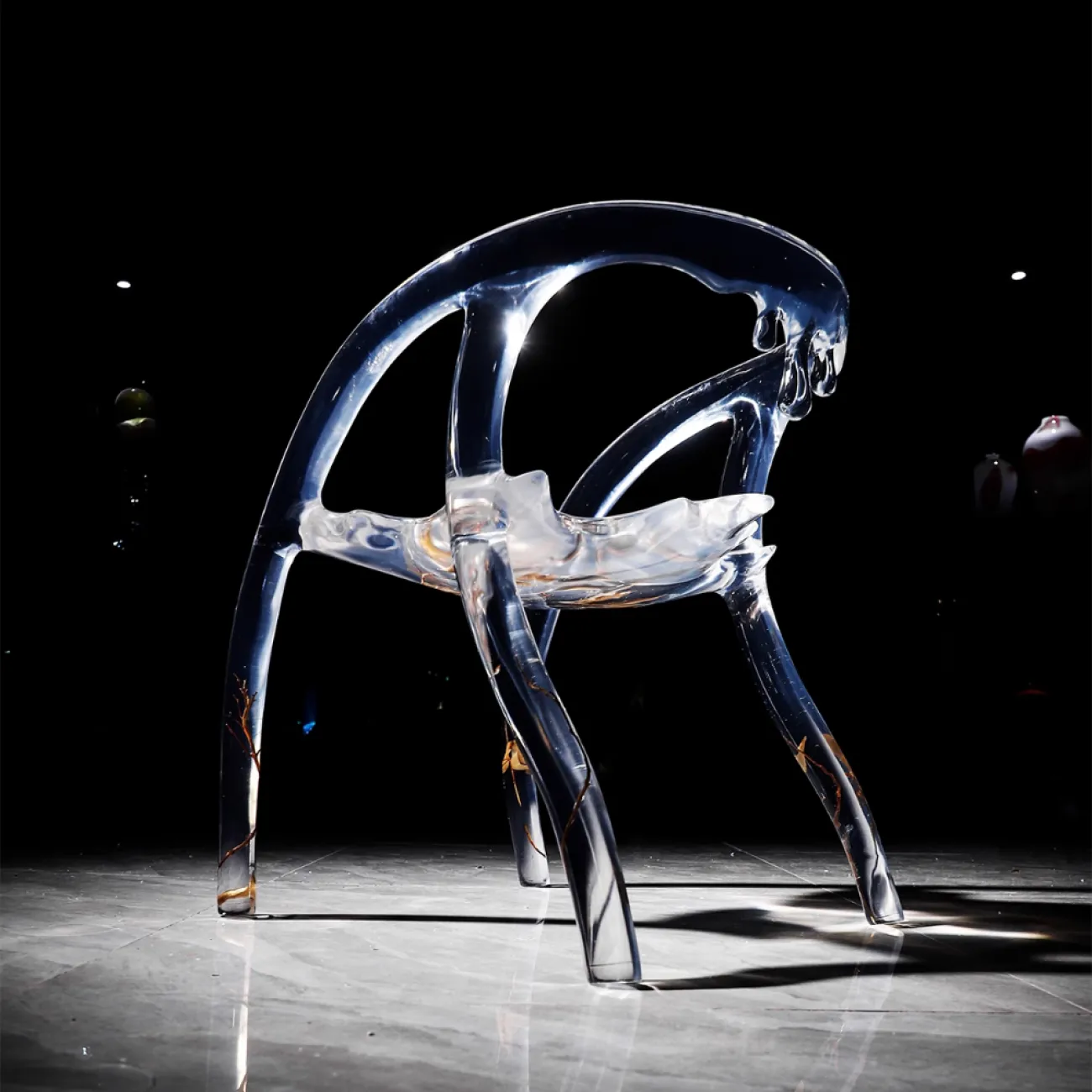 Дизайнерское Прозрачное Кресло в виде Листа и Рыбьей Чешуи Yanshe от LaLume