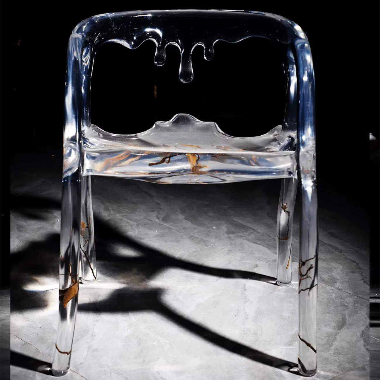 Дизайнерское Прозрачное Кресло в виде Листа и Рыбьей Чешуи Yanshe от LaLume