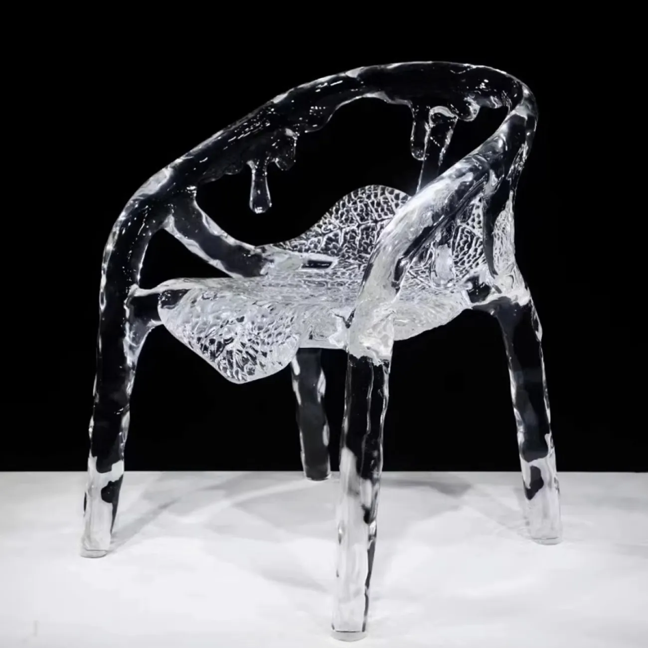 Дизайнерское Прозрачное Кресло в виде Листа и Рыбьей Чешуи Yanshe от LaLume
