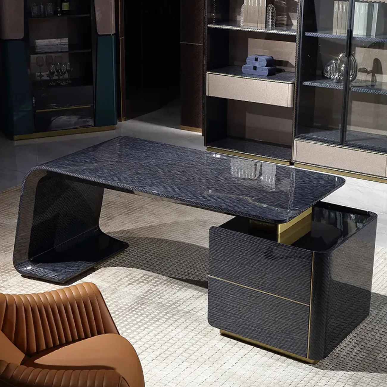 Стильный письменный стол MIVICA из красного дерева PT38299-32