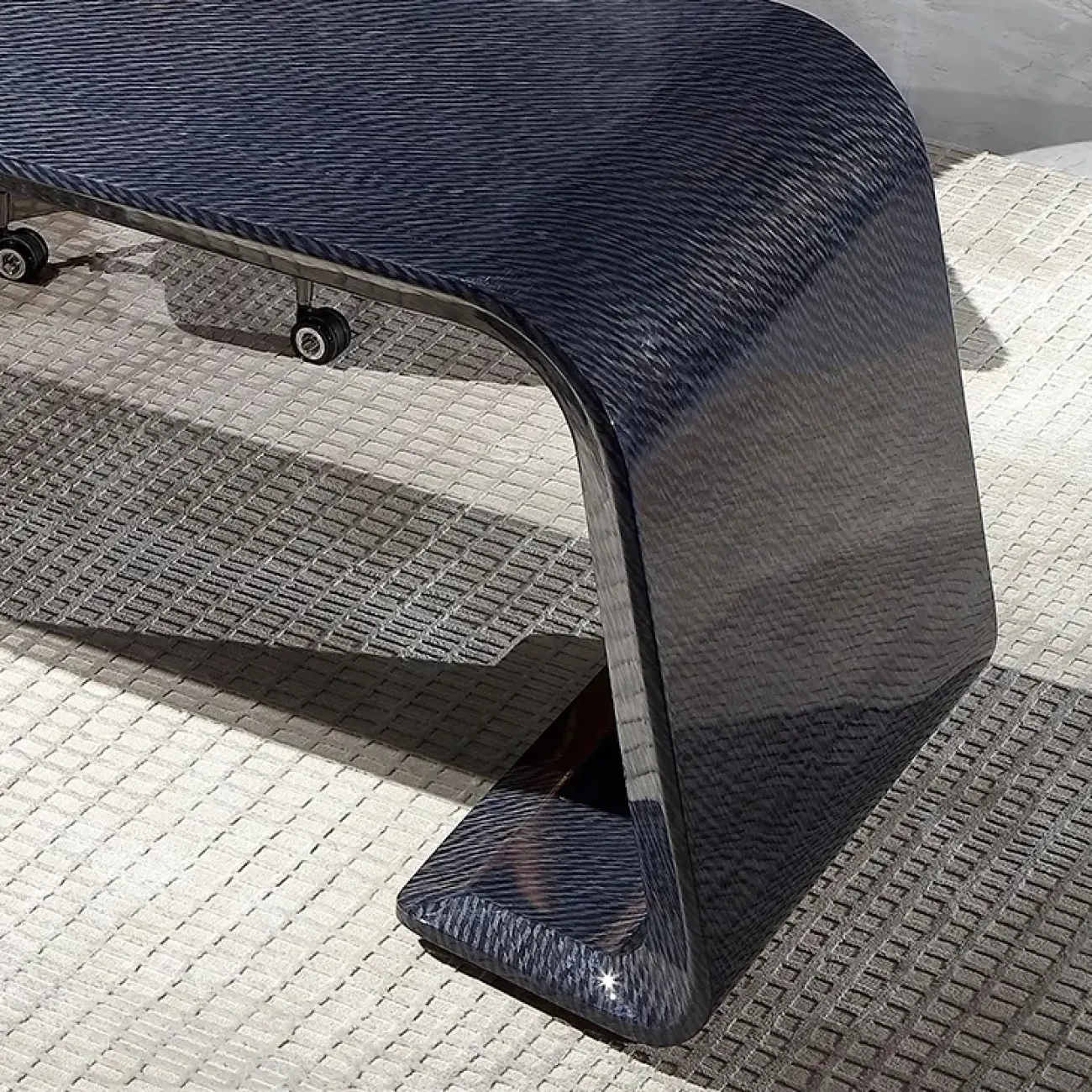 Стильный письменный стол MIVICA из красного дерева PT38299-32