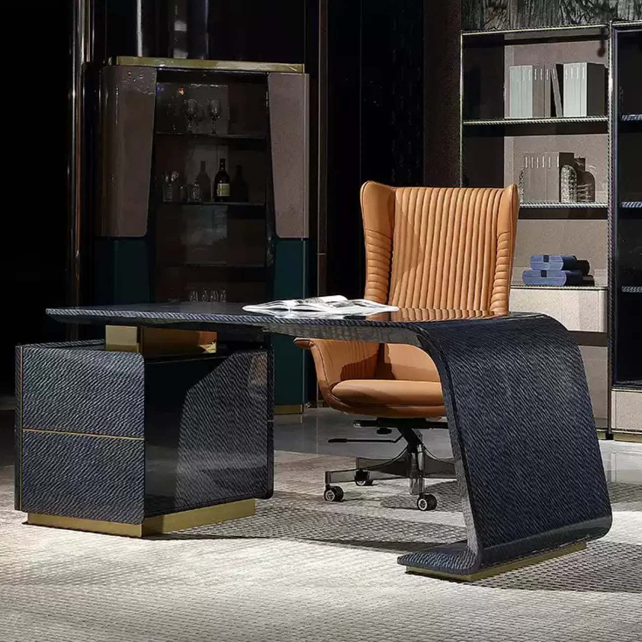 Кожаное офисное кресло MIVICA с эргономичной спинкой OS38300-32 Кожаное офисное кресло MIVICA с эргономичной спинкой OS38300-32