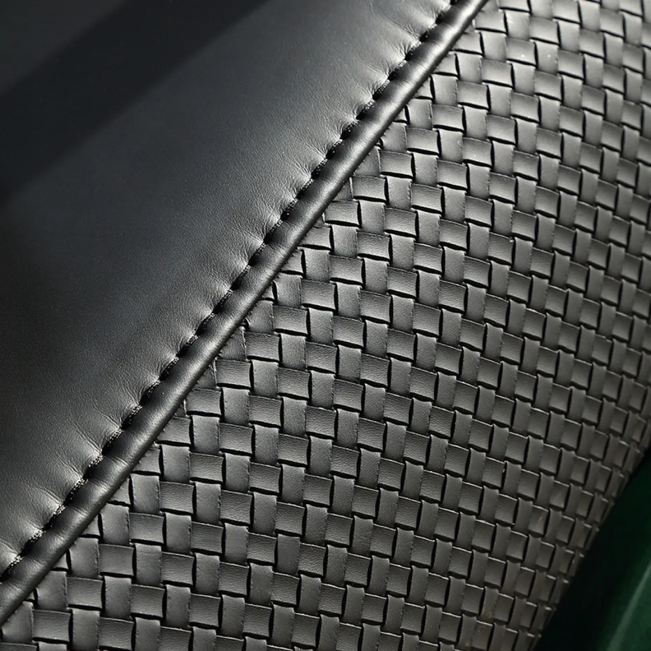 Современное кресло-качалка MIVICA из натуральной кожи, берёзы KR38308-32